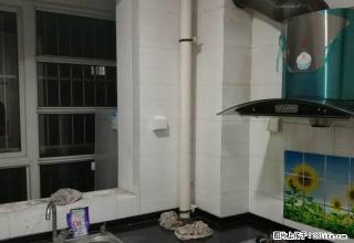 靠近湖边 名人苑 家具家电齐全拎包入住 - 聊城28生活网 lc.28life.com